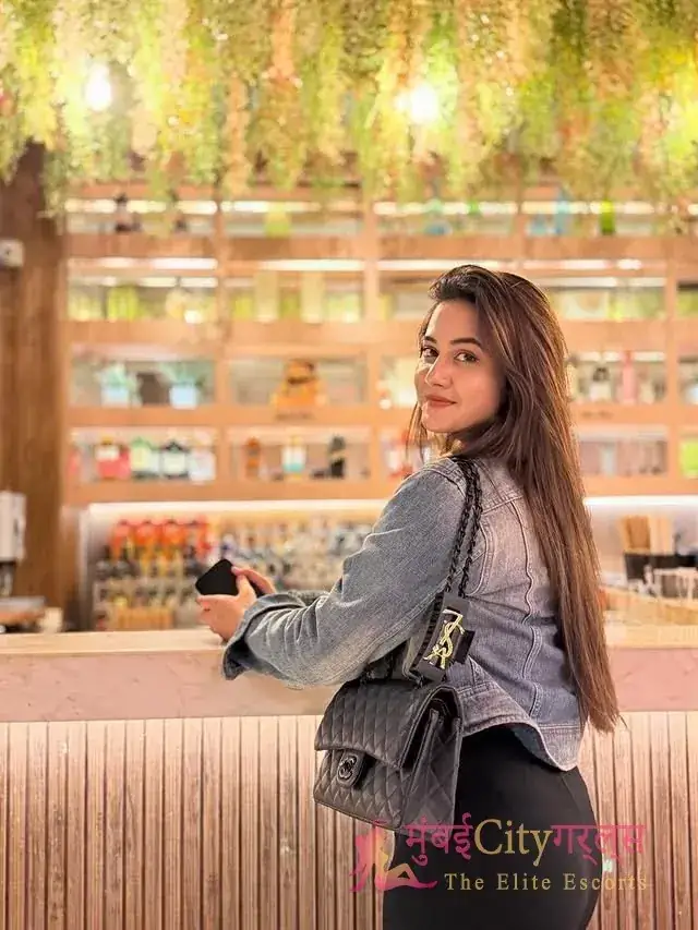 Chandini, 25, call girl in Powai, Mumbai, photo 4