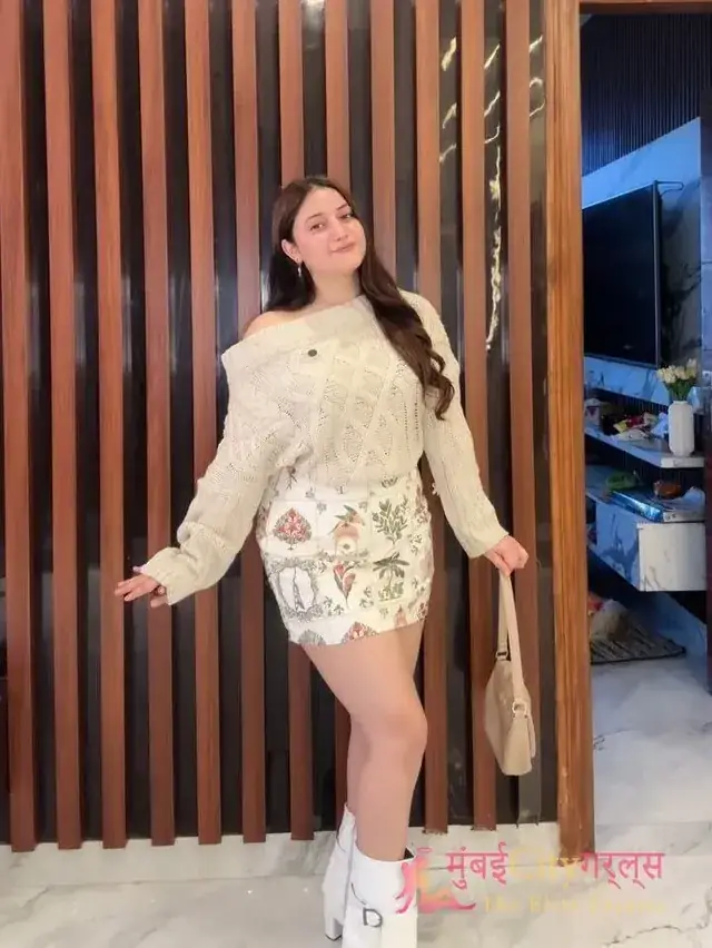 Farha, 25, call girl in Borivali, Mumbai