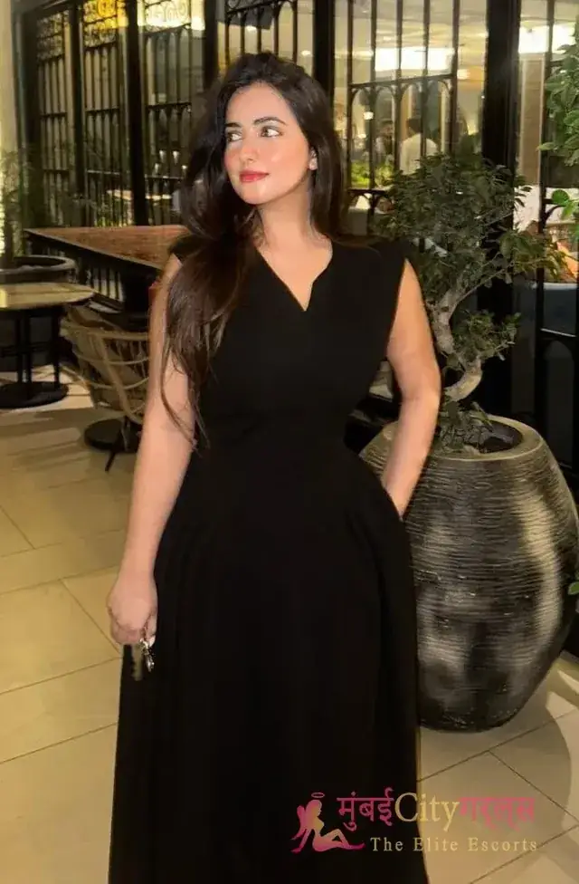 Heena, 23, call girl in Powai, Mumbai, photo 3