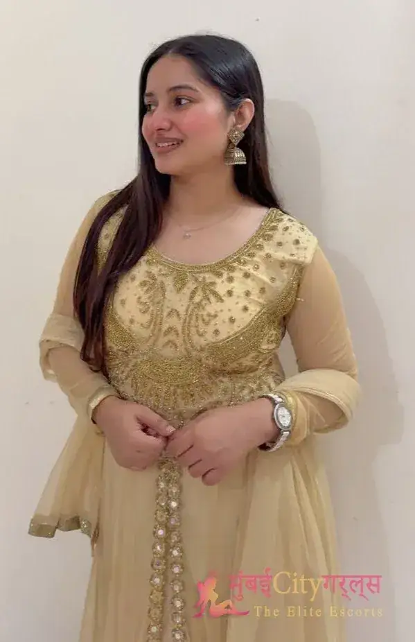 Monika, 25, call girl in Juhu, Mumbai