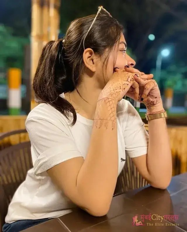 Zamira, 21, call girl in Goregaon, Mumbai