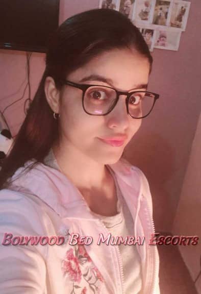  Mumbai Teen Girl
